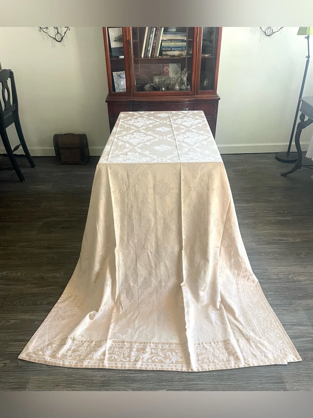Elegant Tablecloth Mitered Corners Jacquard Champagne Cotton Blend 60x120